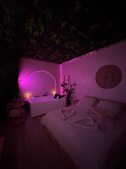 Suite Bali Love Hôtel à Écouen