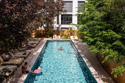 MOB HOUSE, Hôtel à Saint-Ouen