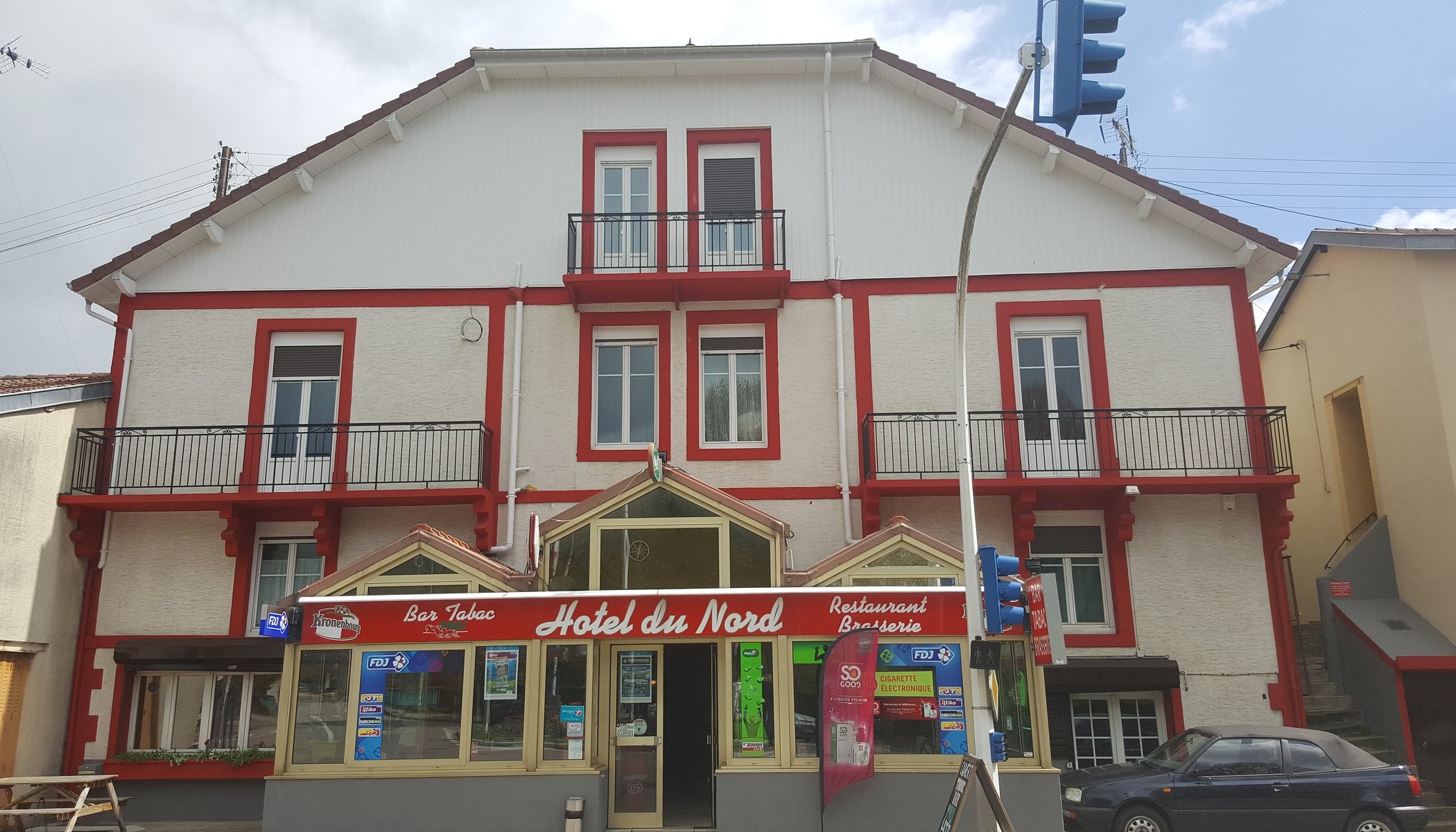 L'Hotel du Nord, Hôtel à Contrexéville