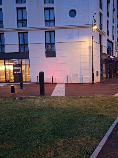 Moxy Paris Clamart, Hôtel à Clamart