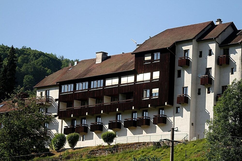 Hôtel Restaurant La Cascade, Hôtel à Mouthier-Haute-Pierre