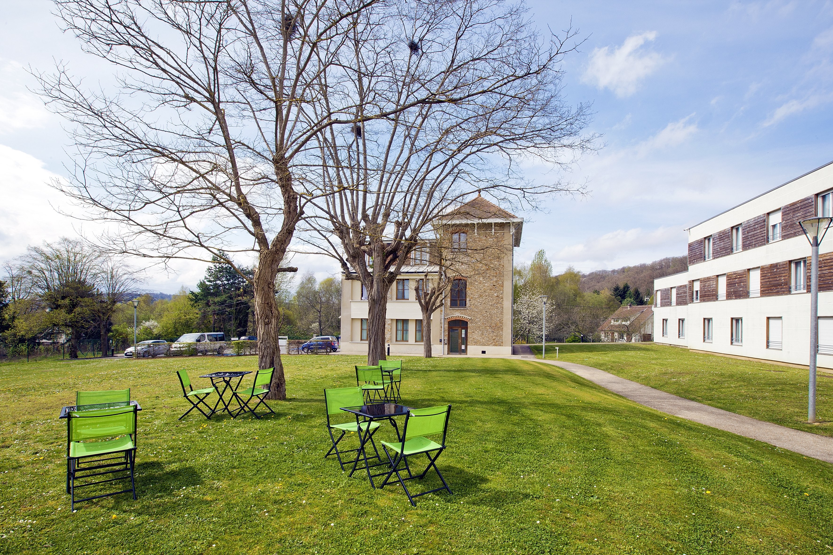 Residhome, Résidence Hôtelière à Bures-sur-Yvette