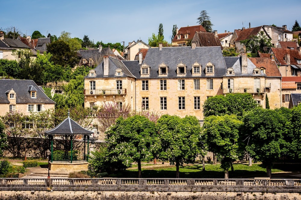 Hotel restaurant de Bouilhac, Hôtel à Aubas