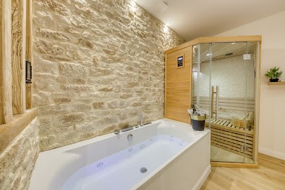 Le Petit Paris, Hôtel à Chartres