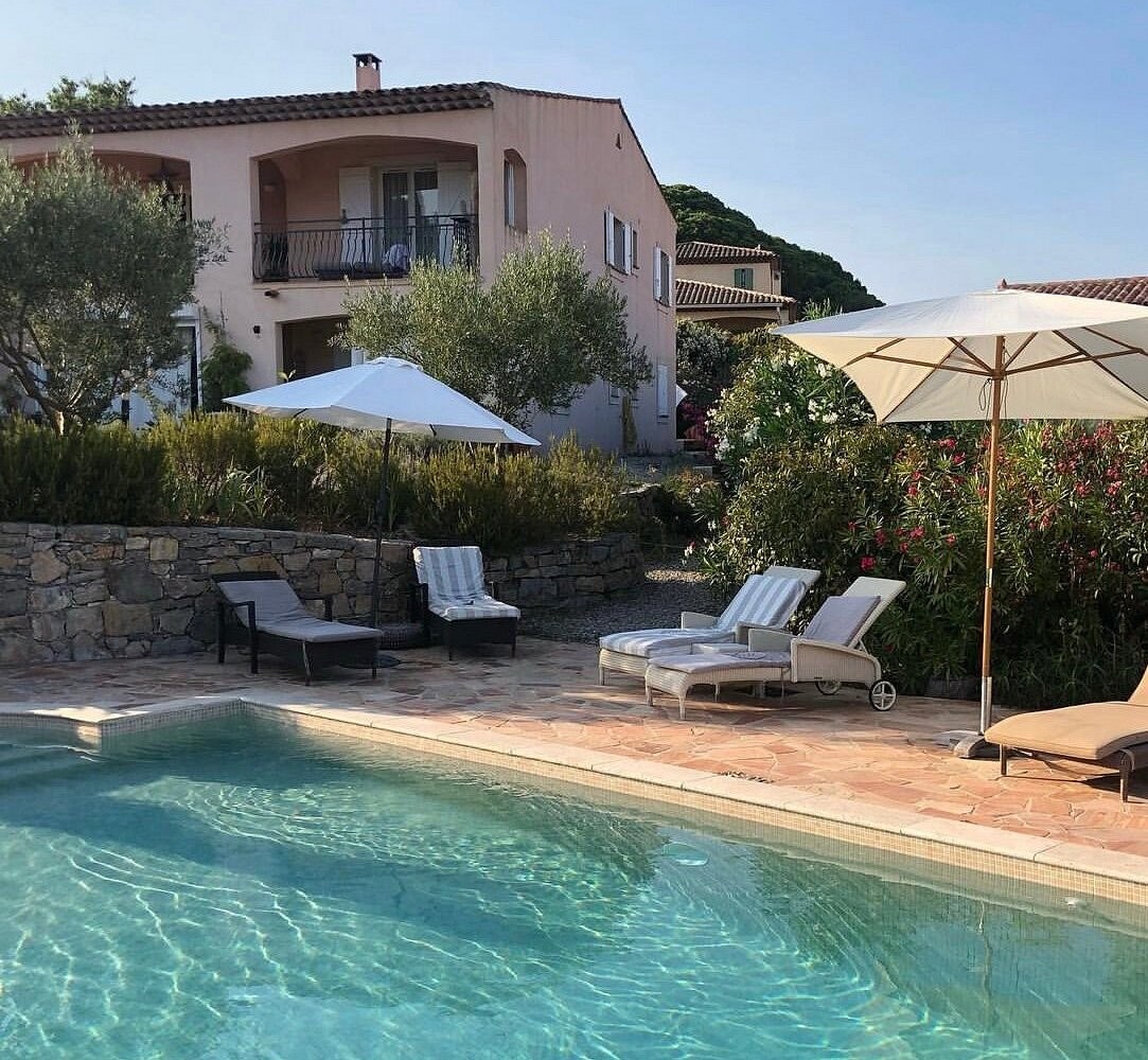 Lone Star House, Hôtel à Sainte-Maxime