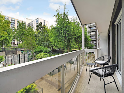 Cosy Apartment With Balcony- 3Br/5P- Tour-Eiffel - Belvilla By Oyo, Hôtel à Paris 15