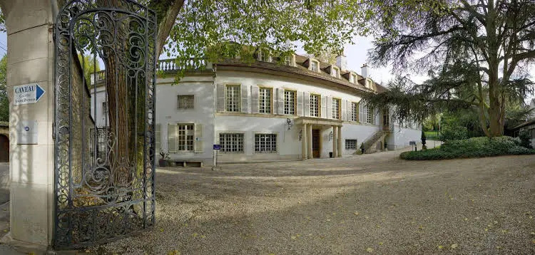Château Du Petit Musigny, Hôtel à Chambolle-Musigny