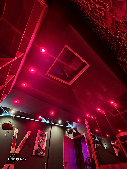 Aka Loveroom Toulouse / Albi Hôtel à Lavaur