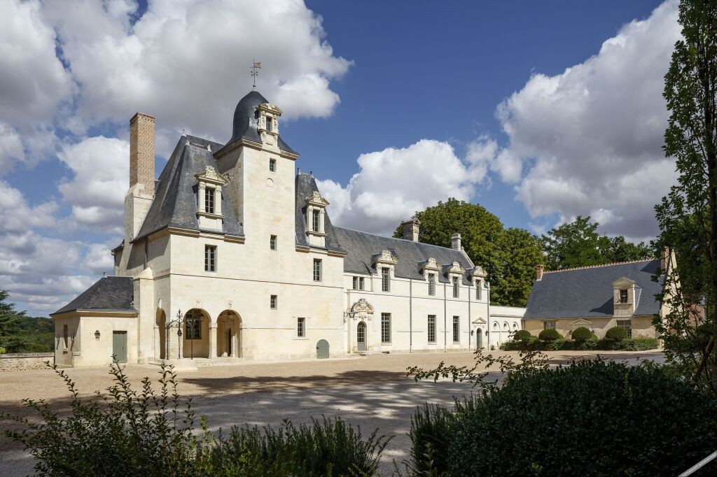 Château Louise De La Vallière, Hôtel à Reugny