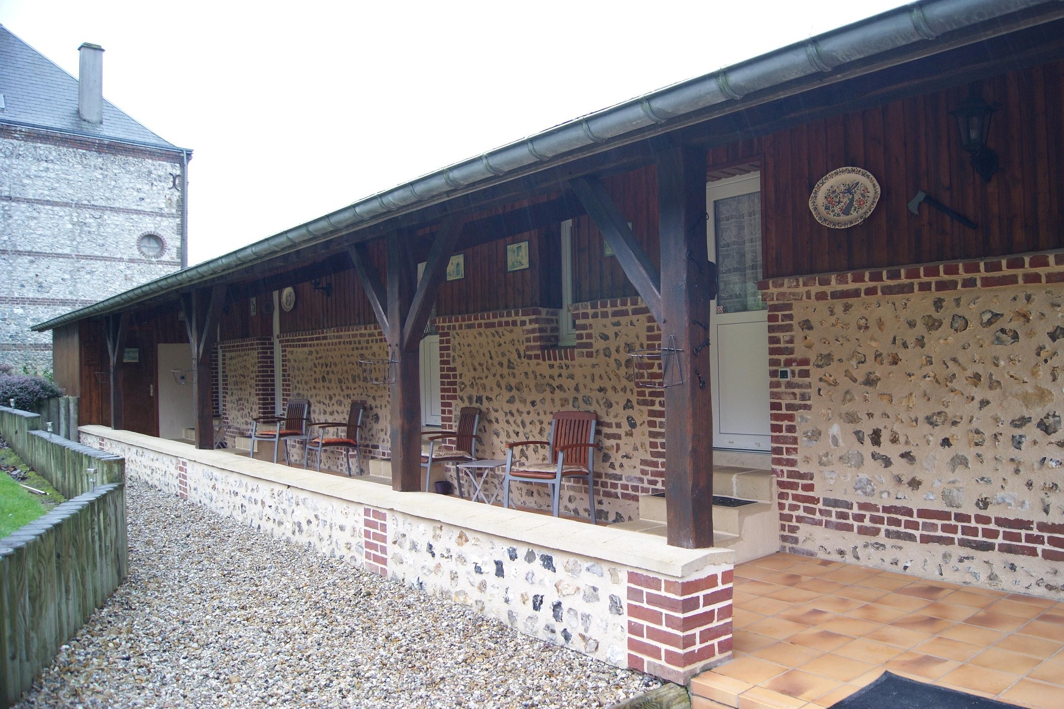 Auberge Des Tonnelles, Hôtel à Saint-Léonard