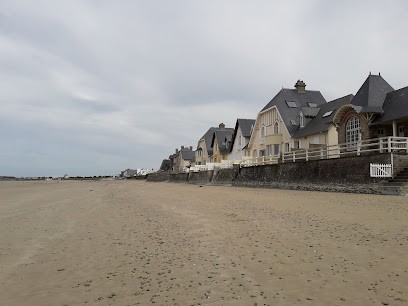 Canyon Melezin Helene, Hôtel à Cherbourg-en-Cotentin