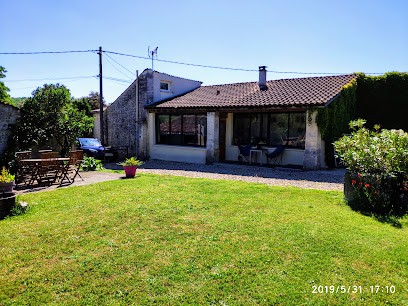 Gites Charente, Hôtel à Graves-Saint-Amant