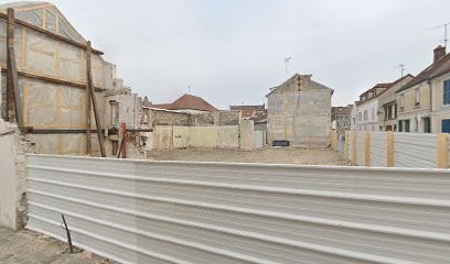 Four Scolars International Limited, Hôtel à Beaumont-sur-Oise