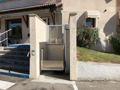 SYMP'HOTEL, Hôtel à Nivolas-Vermelle