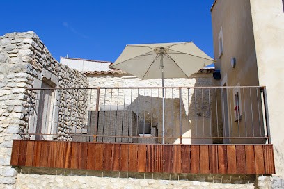 Le Village, Hôtel à Vallérargues