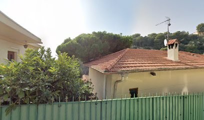 Résidence Hôtel Des Pins, Hôtel à Menton