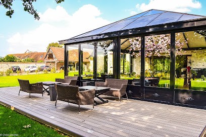 Le Clos Des Vignes - Hôtel & Restaurant, Suites Avec Jacuzzi Privatif, Hôtel à Neuville-Bosc