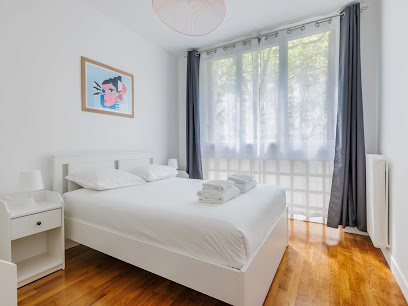 Bel Apt - 2Bdr / 4P Near Buttes Chaumont - Belvilla By Oyo, Hôtel à Paris 19
