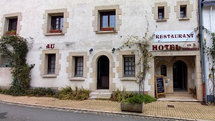 Hôtel Restaurant Les Trois Châteaux, Hôtel à Plouay