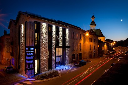 Urban Style Hôtel les Fleurines, Hôtel à Villefranche-de-Rouergue