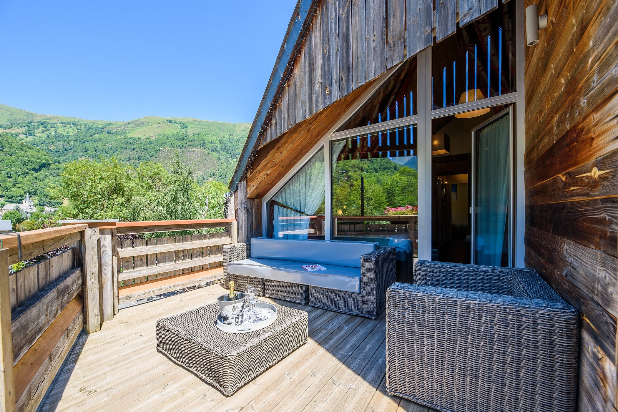 Hotel Neste De Jade Hotel, Hôtel à Vignec