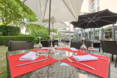 Hôtel Inn Design Paris Saint Quentin, Hôtel à Montigny-le-Bretonneux