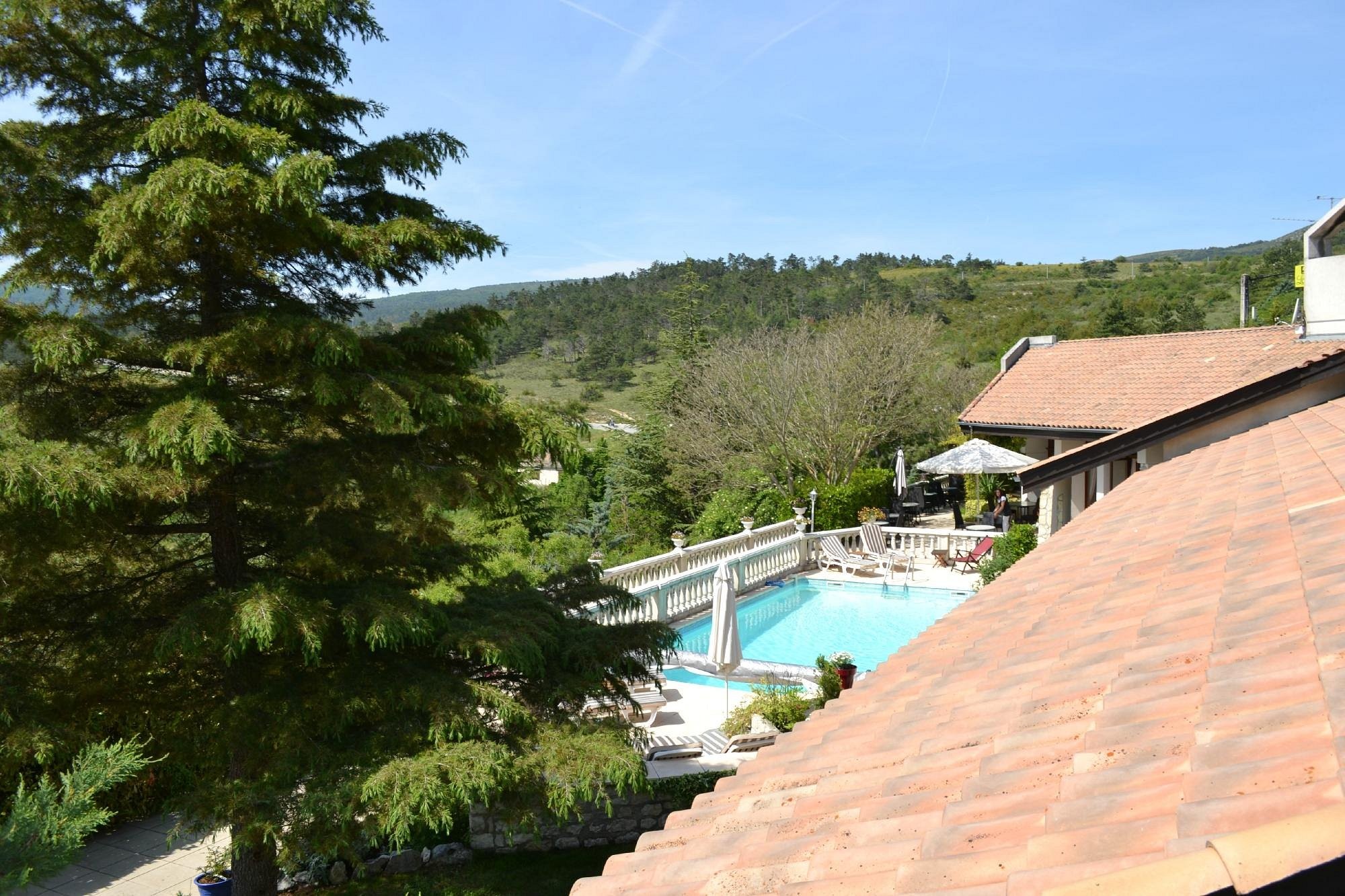 Logis Hôtel Le Vieil Amandier, Hôtel à Trigance