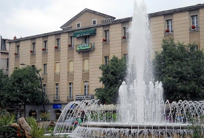 Hôtel Du Commerce, Hôtel à Millau