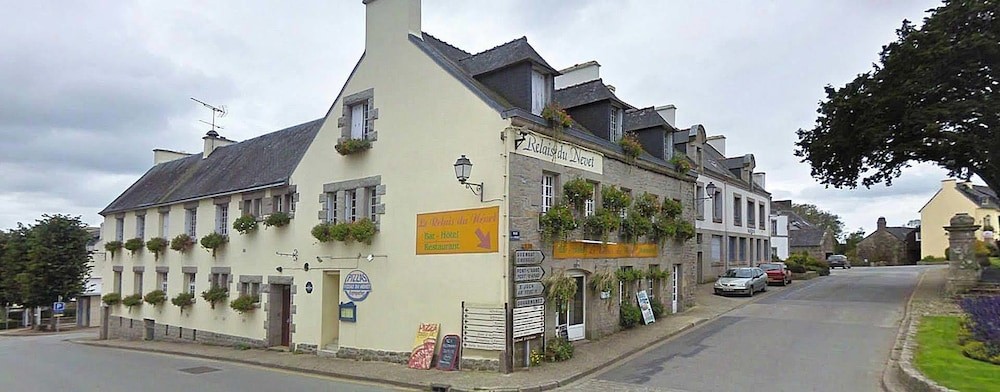 Hôtel Le Relais De Nevet, Hôtel à Plogonnec