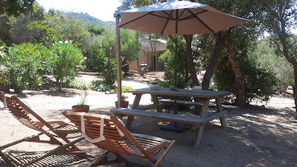 Chambres La Falcia - Figari - Corse Du Sud, Hôtel à Figari