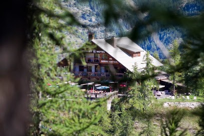 Chalet Hôtel de Serre Ratier, Hôtel à Saint-Chaffrey