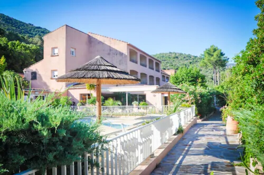 Hotel Stella Marina, Hôtel à Serriera