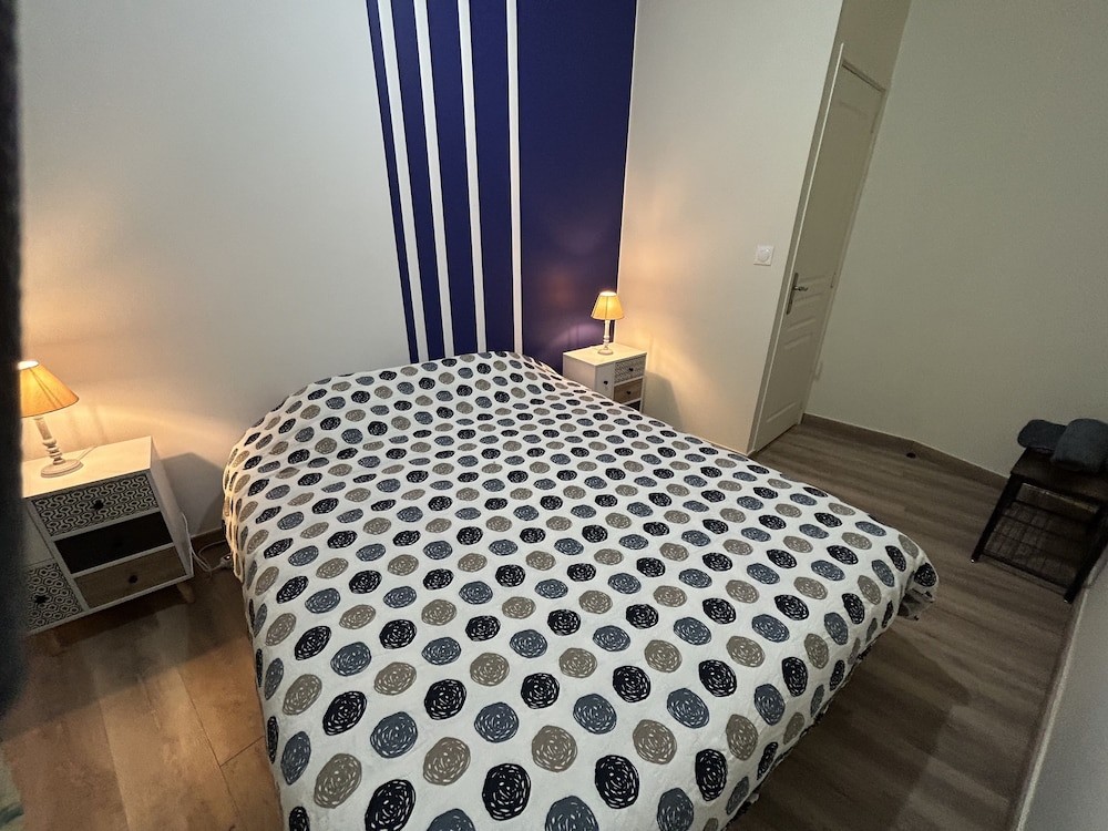 5 Pl. Marcadieu, Hôtel à Tarbes