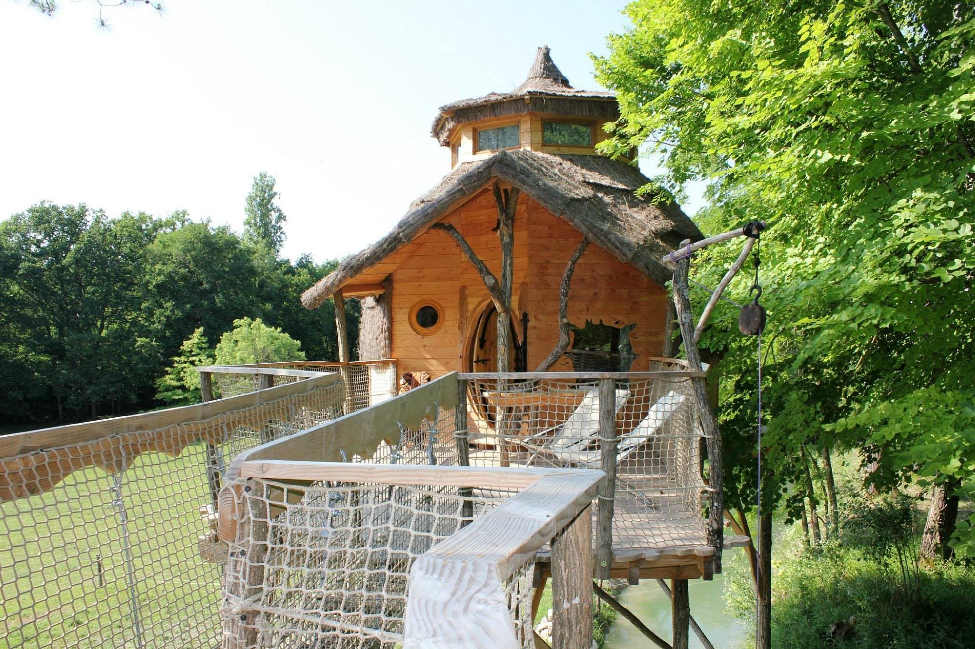 Domaine De La Roche Bellin, Hôtel à Descartes