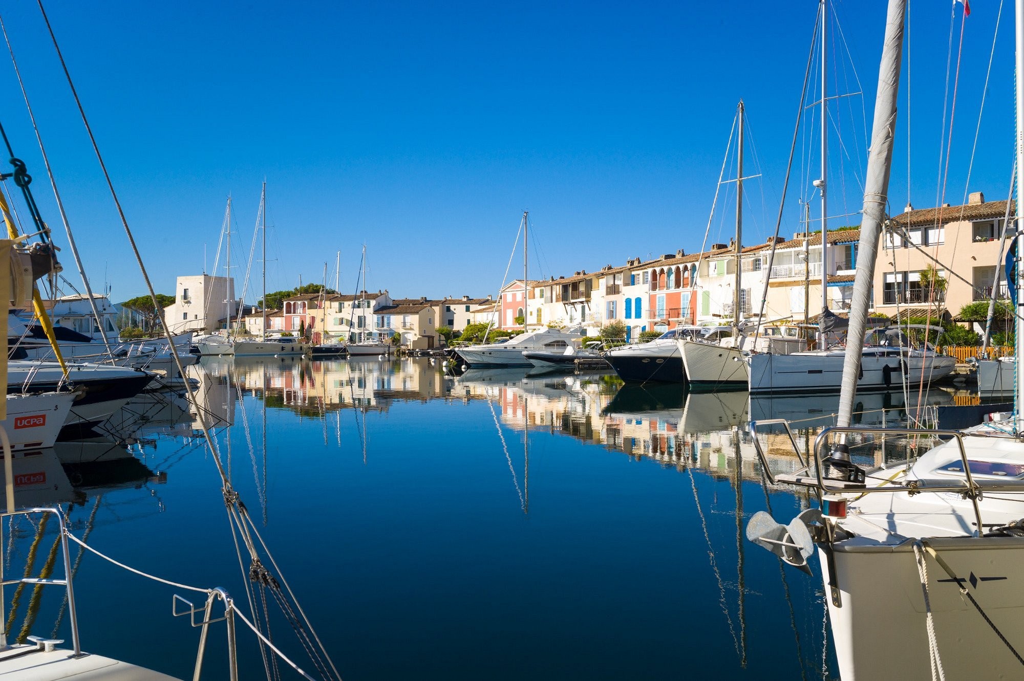 Hotel Suffren - Port Grimaud, Hôtel à Grimaud