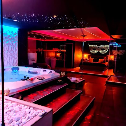 Les Secrets Rooms - Love Room Perpignan, Hôtel à Rivesaltes