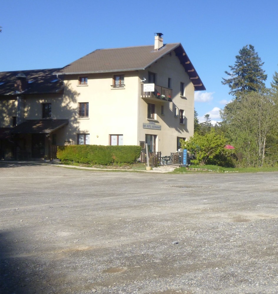 Hôtel - Restaurant Le Blanchon, Hôtel à Auzet
