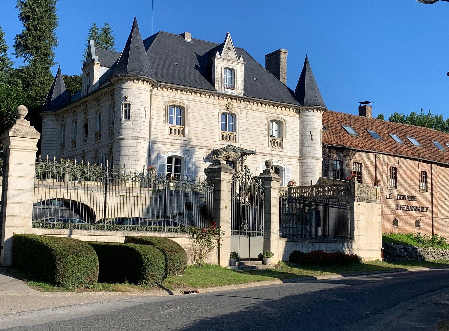 Hotel Et Salle De Réception Le Domaine D'Hérambault Montreuil Sur Mer, Le Touquet Paris Plage, Hôtel à Montcavrel