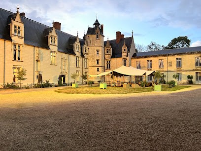 Château De Dissay, Hôtel à Dissay