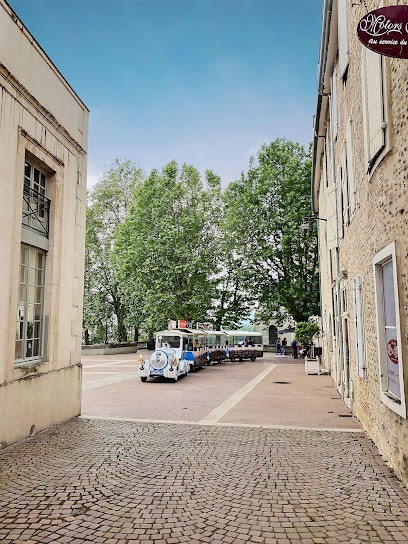 WonderHost Henry4, Hôtel à Pau