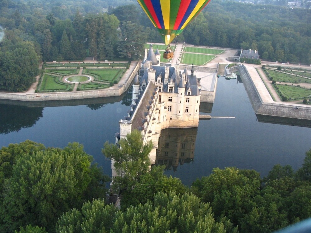Logis Hôtel la Croix Blanche, Hôtel à Montrichard Val de Cher