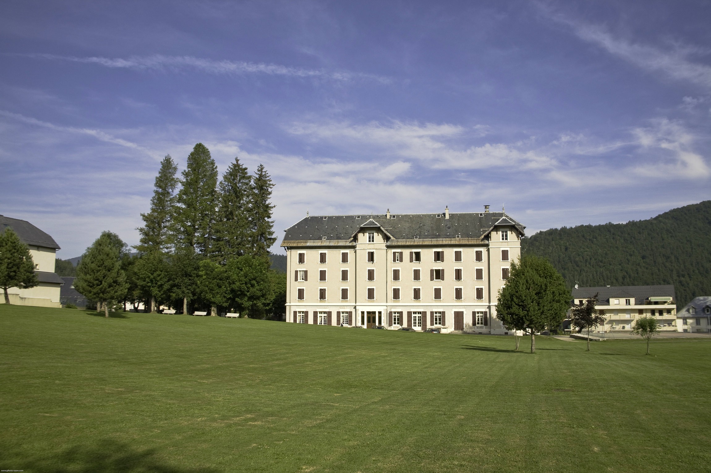 Best Western Grand Hôtel De Paris, Hôtel à Villard-de-Lans