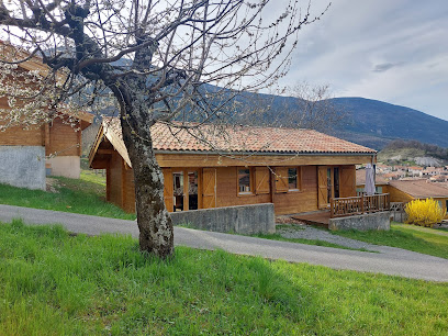 Le Pré Martin, Location Gite De Chalets Résidence Hôtelière à Annot