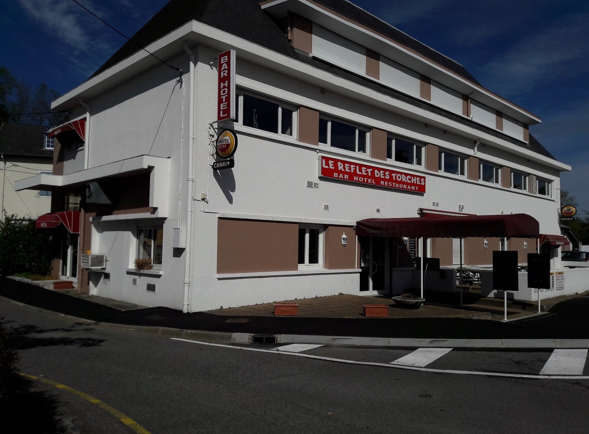Le Reflet Des Torches, Hôtel à Lacq