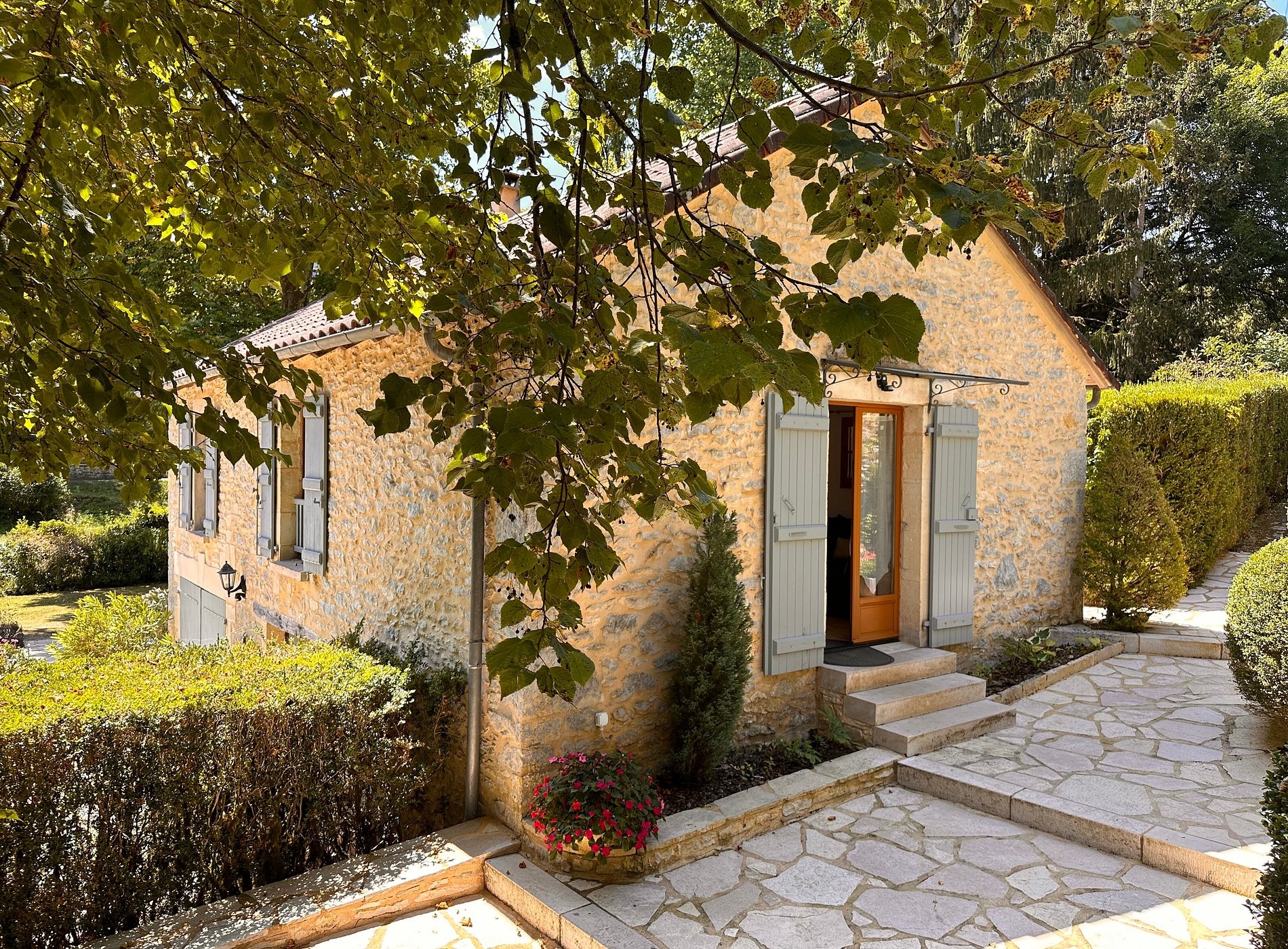 Le Mas De Tresse, Hôtel à Saint-Médard