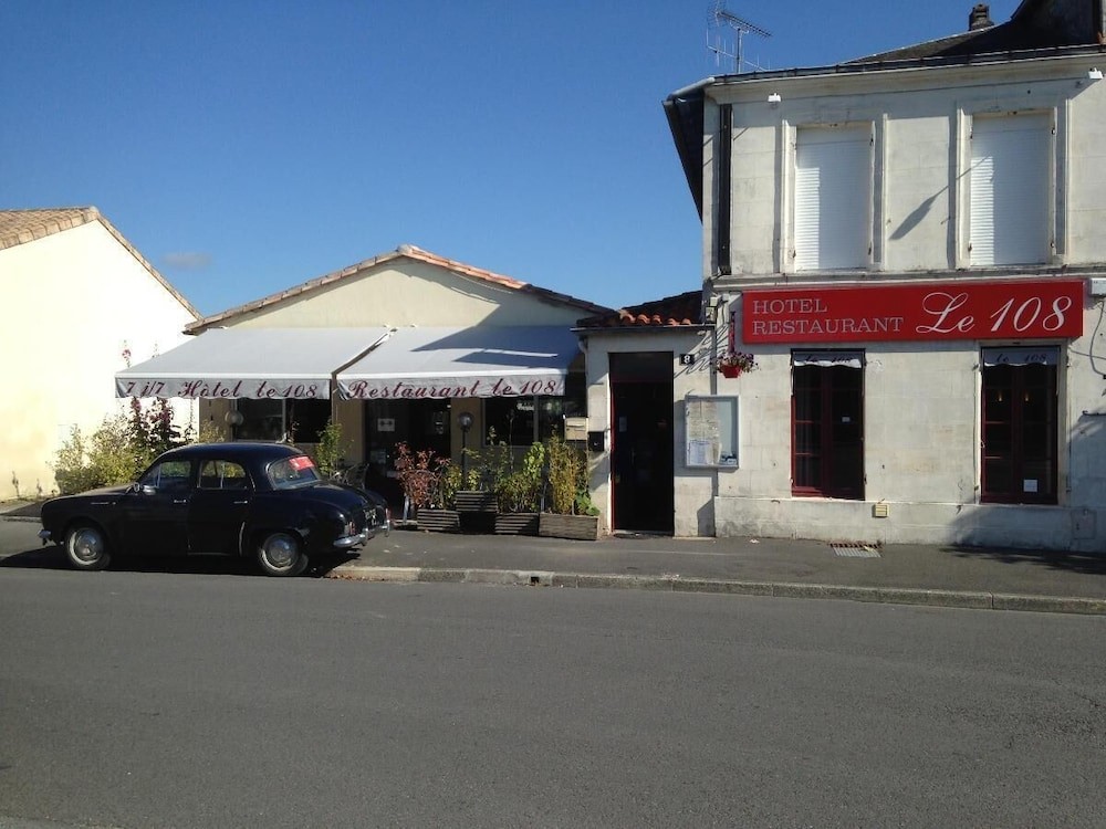 HOTEL RESTAURANT LE 108, Hôtel à Jonzac
