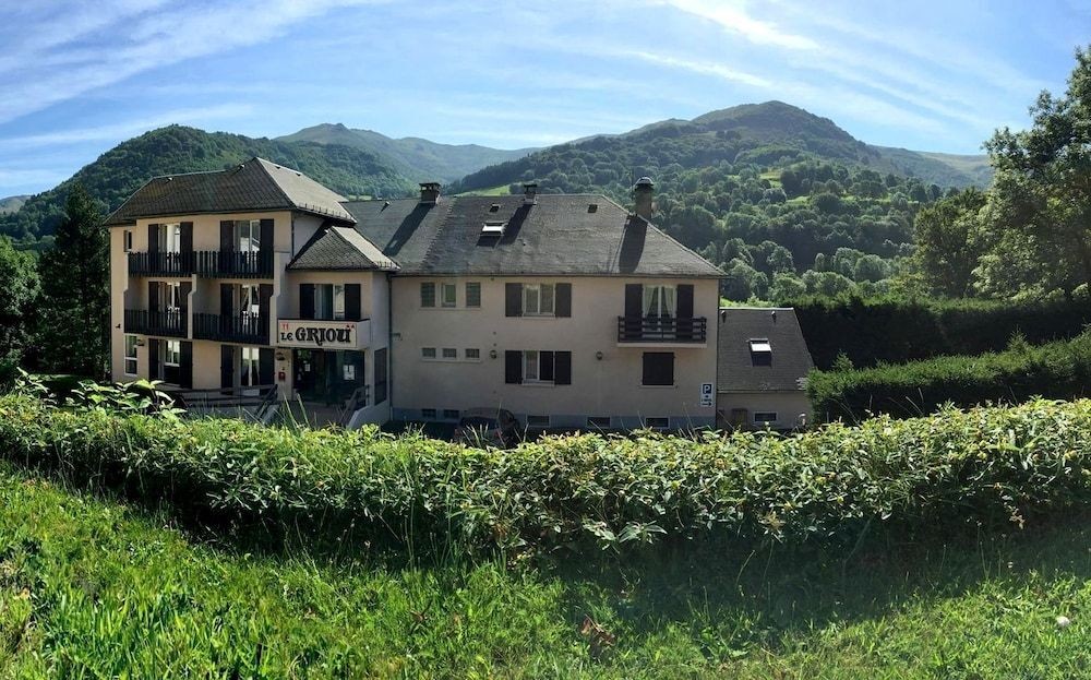 Logis Hôtel Le Griou, Hôtel à Saint-Jacques-des-Blats