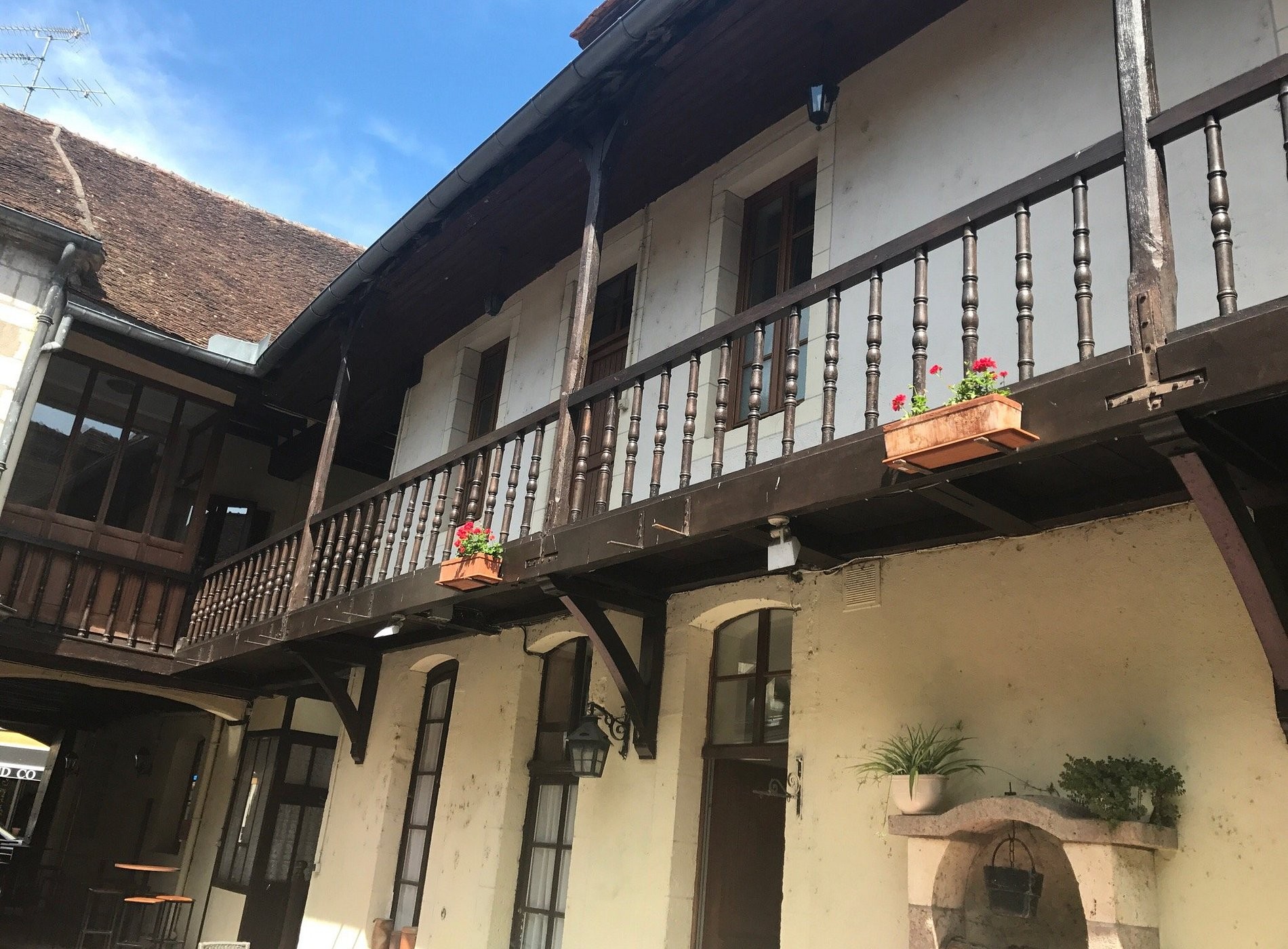 Le Vieux Relais, Hôtel à Cosne-Cours-sur-Loire