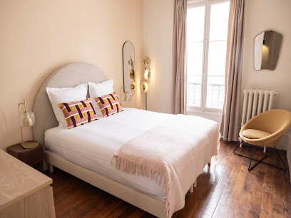 Chic Apartment - 5Br/10P - Grenelle/Eiffel Tower - Belvilla By Oyo, Hôtel à Paris 15