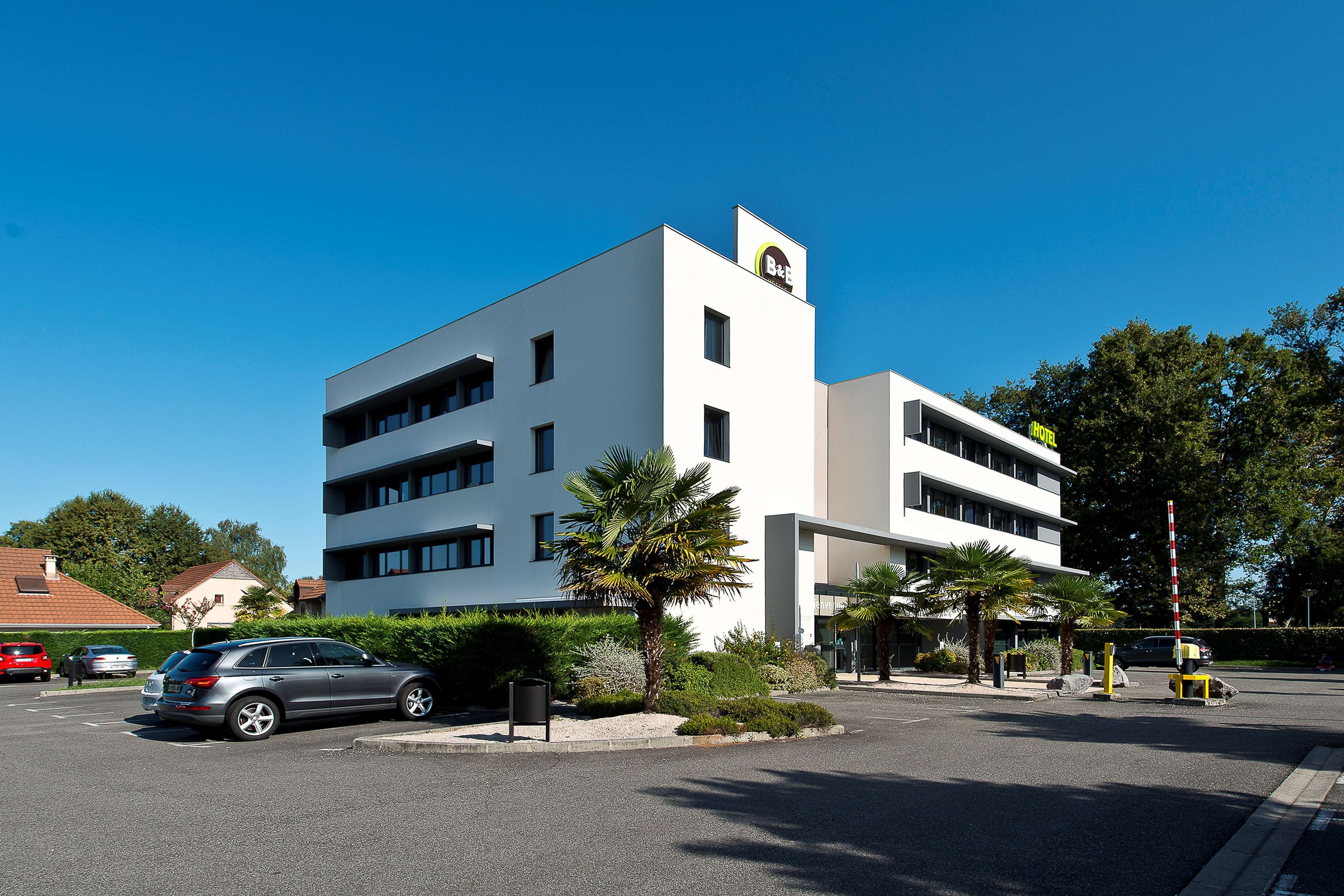 B&B HOTEL Pau Zénith, Hôtel à Pau